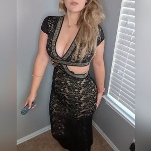 Stunning sentimental NY cutout black lace embellished deep v neck evenin…